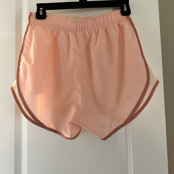 Nike athletic shorts - Picture 3 of 3